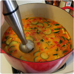 Curried Zucchini and Red Pepper Soup - International Cooking Blog