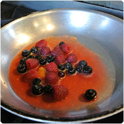 berry reduction - International Cooking Blog