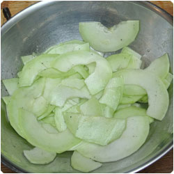 Simple Cucumber Salad - Cooking with Enrica Rocca