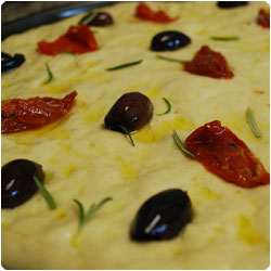 Focaccia sundried tomatoes - international cooking blog