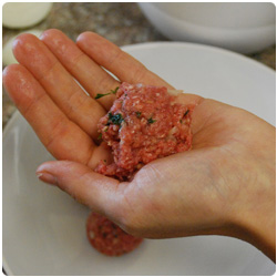 Arugula and meatballs salad - international Cooking blogMeatballs with Plum Sauce - International Cooking Blog