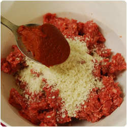 Meatballs with Red Pepper Sauce - International Cooking Blog