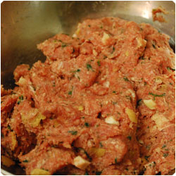 Arugula and meatballs salad - international Cooking blog